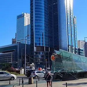 Apartament Centrum - Metro Rondo Onz, Warszawa